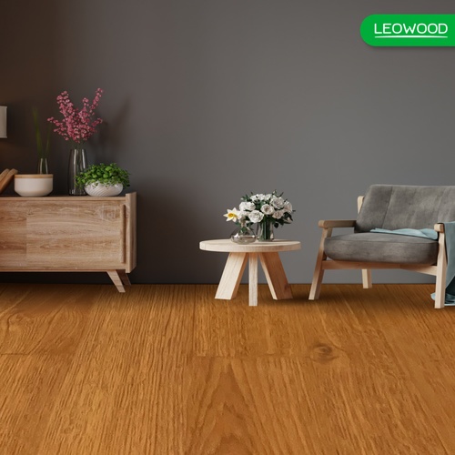 LEOWOOD พื้นไม้ลามิเนต หนา 8 มม. สี Natural Oak 8x198x1210 มม. (12P) (2.87ตร.ม./กล่อง)