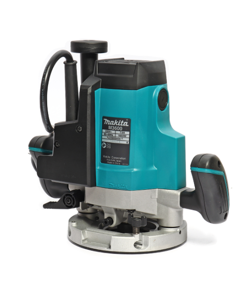 MAKITA เครื่องเร้าเตอร์ 1/2 นิ้ว 1650W รุ่น M3600B