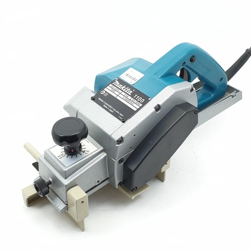 MAKITA กบไฟฟ้า 3นิ้ว 750W รุ่น 1100