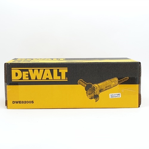 DEWALT เครื่องเจียร 4 นิ้ว 850W  รุ่น DWE8200S-B