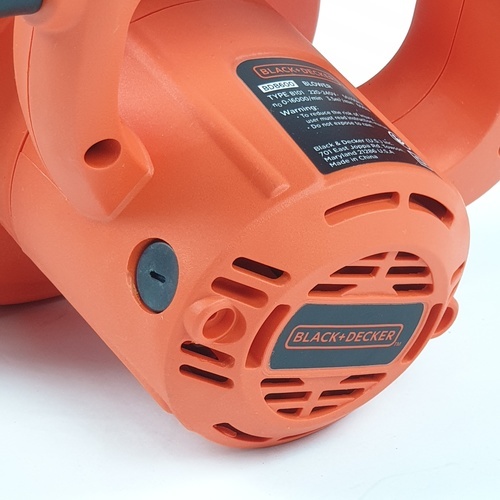 BLACK+DECKER เครื่องเป่าลม 600W รุ่น BDB600-B1