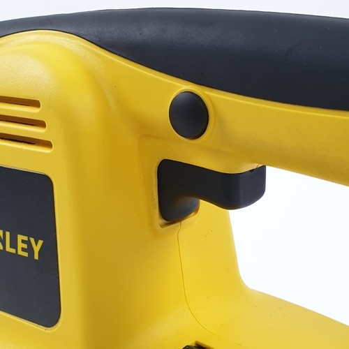 STANLEY เครื่องขัดกระดาษทราย 310W รุ่น SSS310-B1