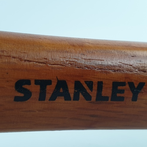 STANLEY ค้อนหงอนด้ามไม้ รุ่น 51-271 27มม. ขนาด 16ออนซ์