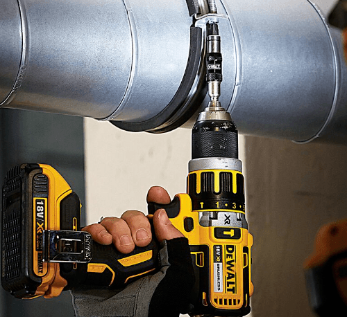 DEWALT ชุดดอกไขควง 10 ชิ้น DT70518T-QZ พร้อมหัวจับดอกสว่านแบบหมุนได้