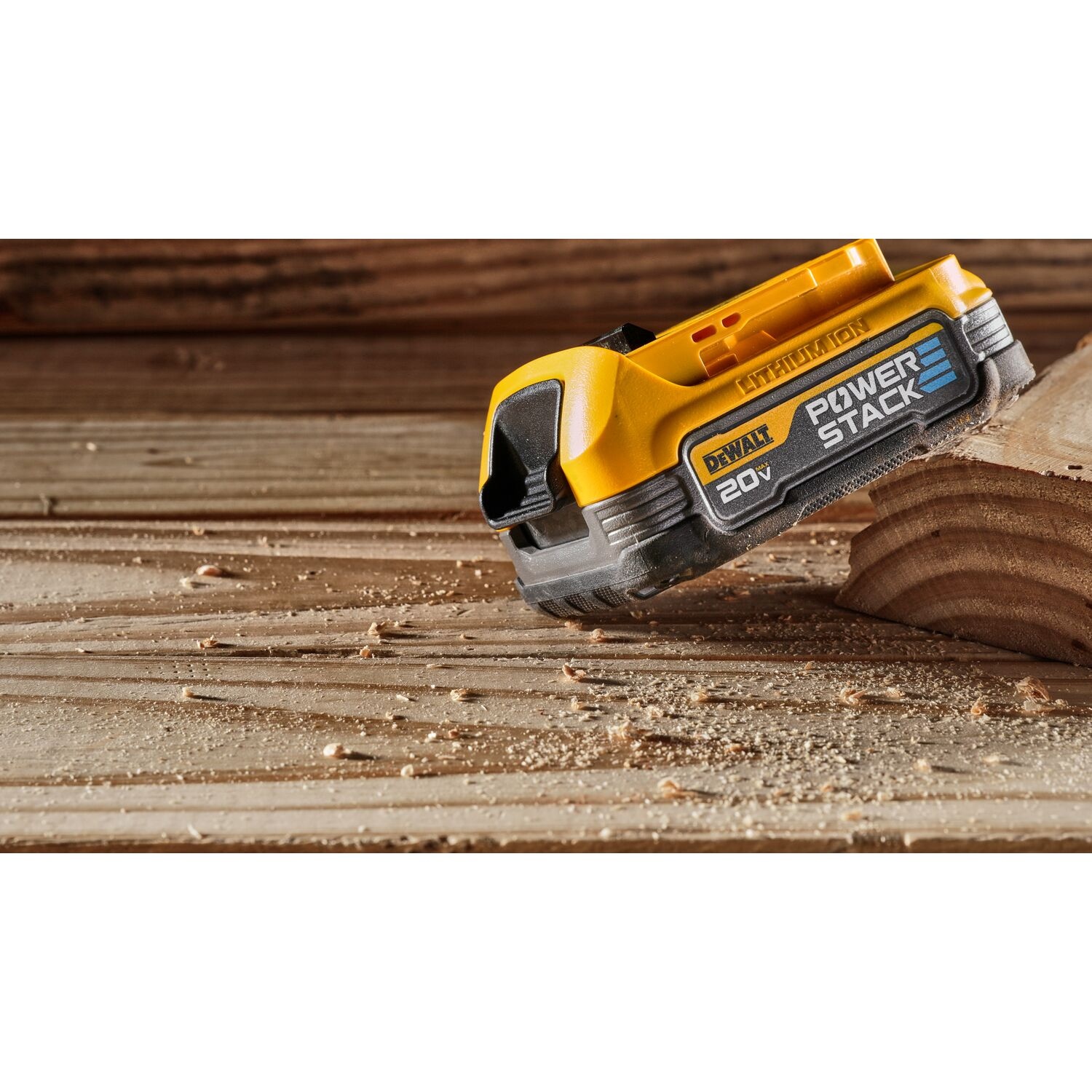 DEWALT แบตเตอรี่ Powerstack 20V Max 1.7AH DCL040E1-B1 พร้อมไฟฉาย LED