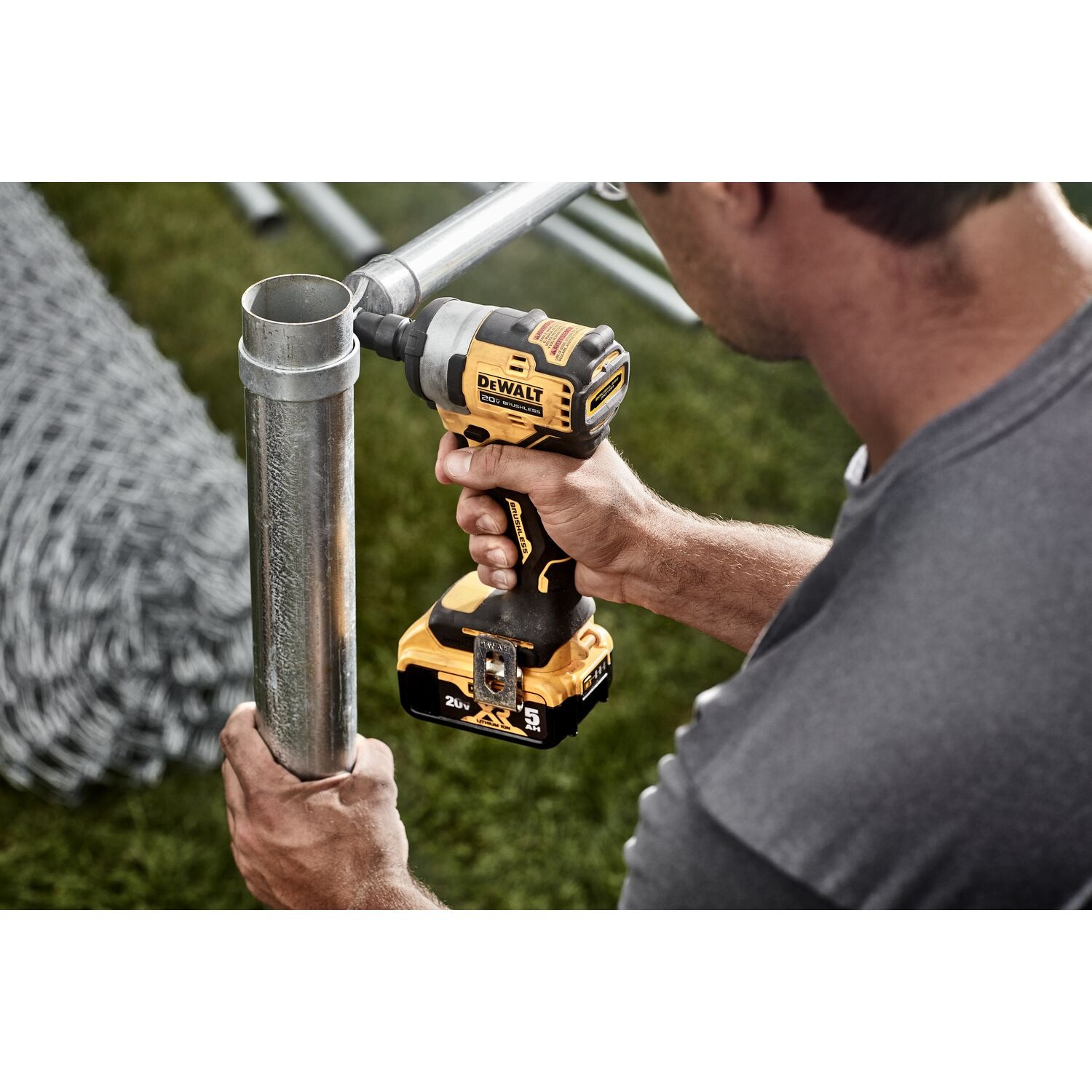 DEWALT บล็อกกระแทกไร้สายไร้แปรงถ่าน 20V Max DCF911N-B1 (เฉพาะตัวเครื่อง)