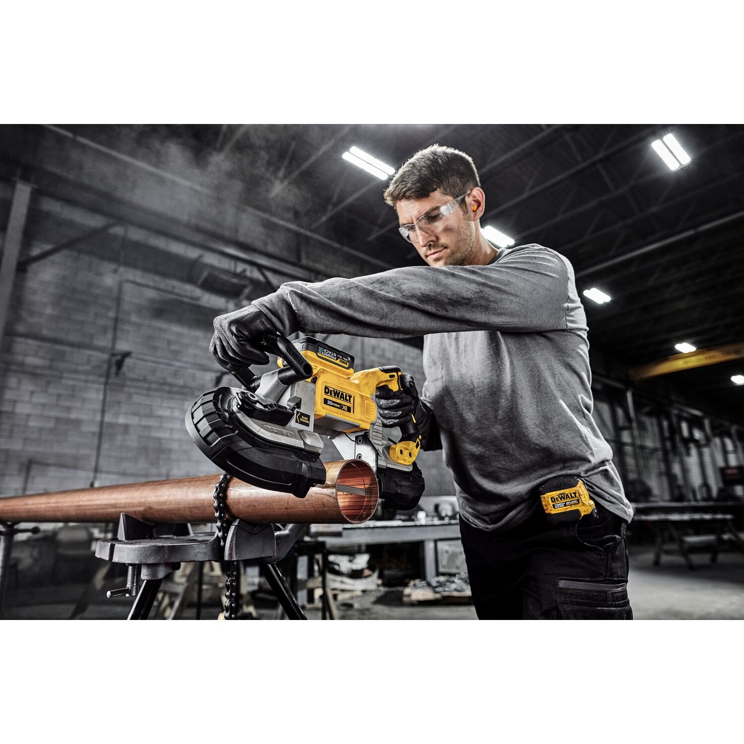 DEWALT เลื่อยสายพานไร้สายไร้แปรงถ่าน 18V(20V Max) DCS374N-KR เฉพาะตัวเครื่อง