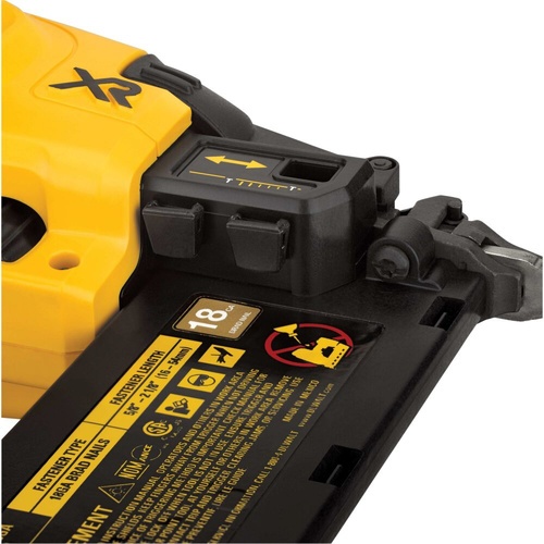 DEWALT เครื่องยิงตะปูไร้สาย 20V Max 18GA (เฉพาะตัวเครื่อง) รุ่น DCN680B