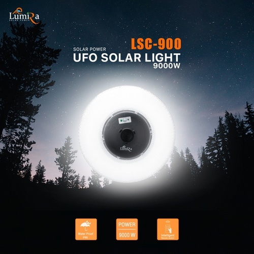 LUMIRA โคมไฟสนาม UFO โซลาร์เซลล์ พร้อมรีโมท 900 W  แสงเดย์ไลท์ สีดำ (เฉพาะตัวโคม)