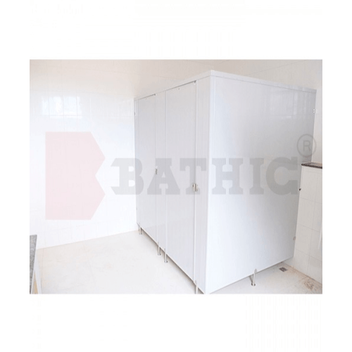 BATHIC ผนังห้องน้ำ PVC บานพาร์ติชั่น 180x195ซม. สีครีม