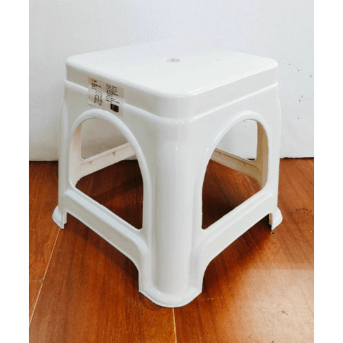 LUXUS เก้าอี้พลาสติก ZH011-WH สีขาว